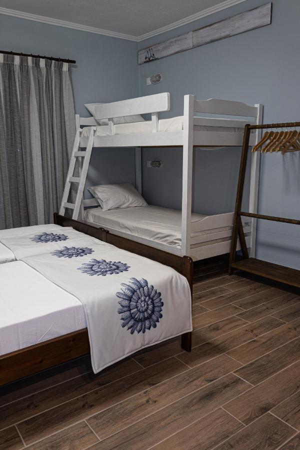 Aria'S House Studios & Apartments Неос Мармарас Екстериор снимка