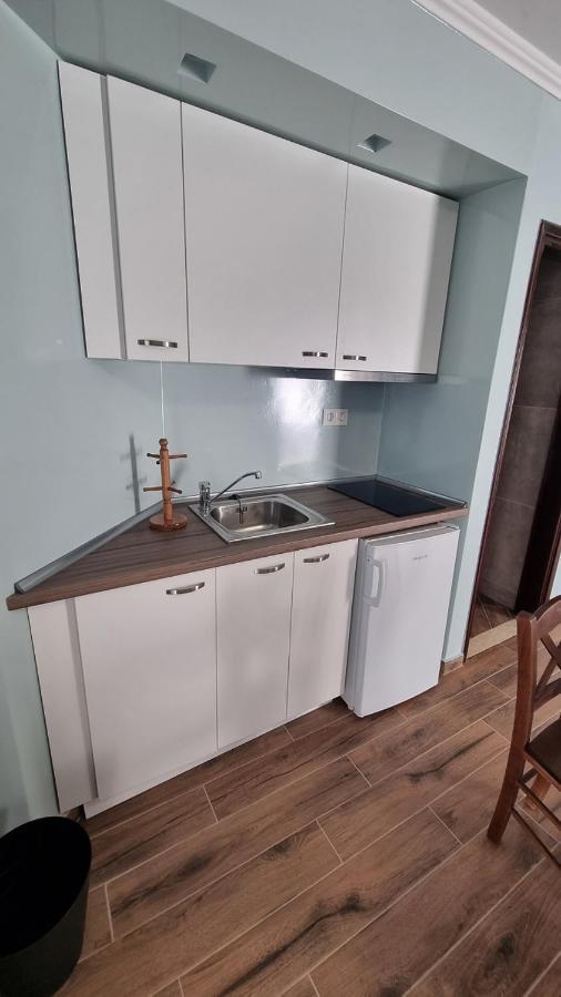 Aria'S House Studios & Apartments Неос Мармарас Екстериор снимка