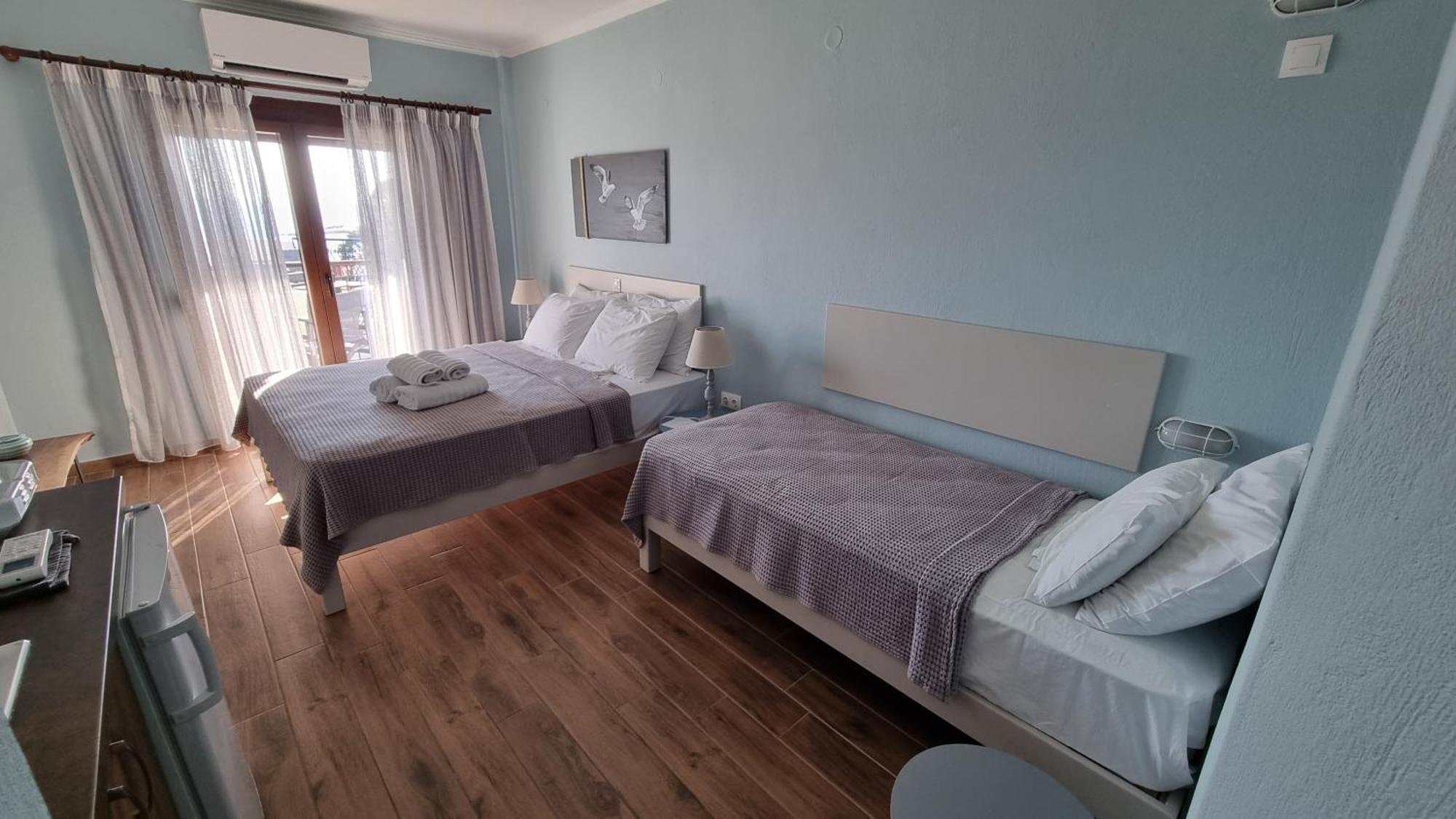 Aria'S House Studios & Apartments Неос Мармарас Стая снимка