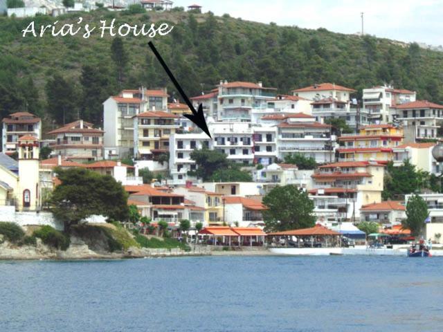 Aria'S House Studios & Apartments Неос Мармарас Екстериор снимка